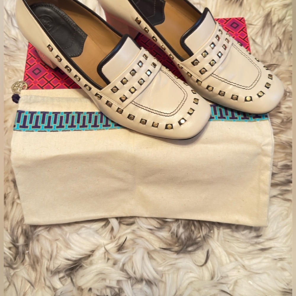 Tory Burch Italian Leather Loafer Size 9